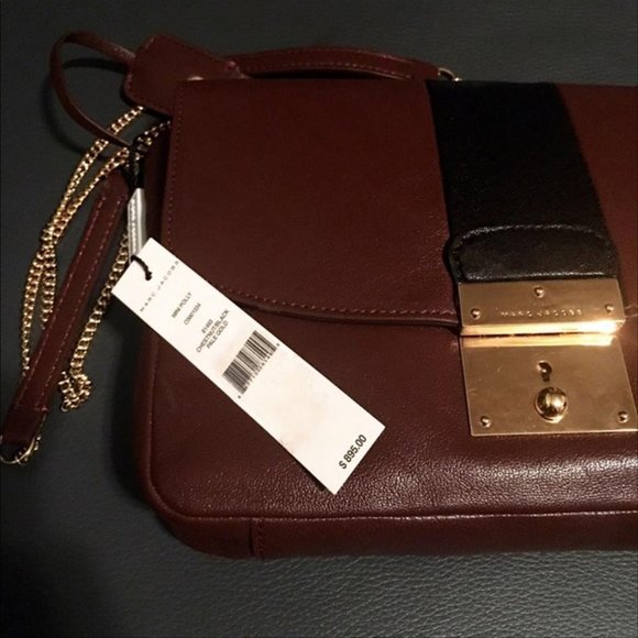 Marc Jacobs Leather Mini Polly Crossbody Key Lock Closure Chain Handbag - Picture 3 of 15